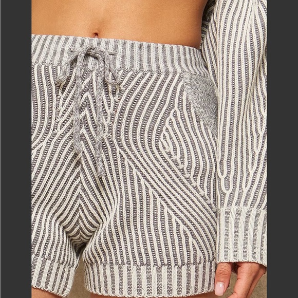 PROMESA TWO TONE RIBBED COMFY SHORTS ❤️IN STORES❤️ - Picture 4 of 4